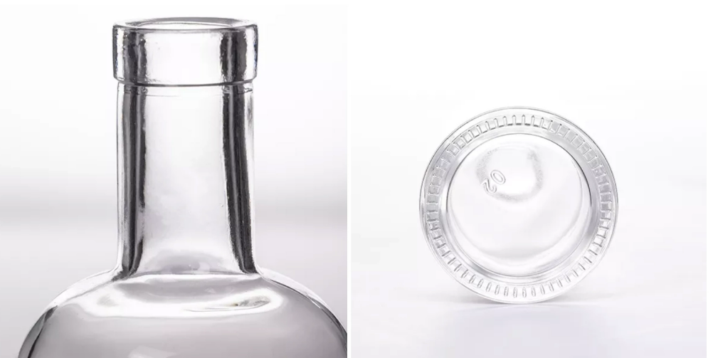 ウォッカのガラス瓶1